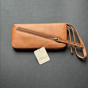NWT Free People Wallet Brown Distressed Vegan Wristlet Strap Zip Closer Clutch